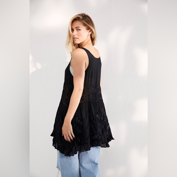 **SOLD** Free People Voile and Lace Trapeze Slip in all black - S - Picture 7 of 17